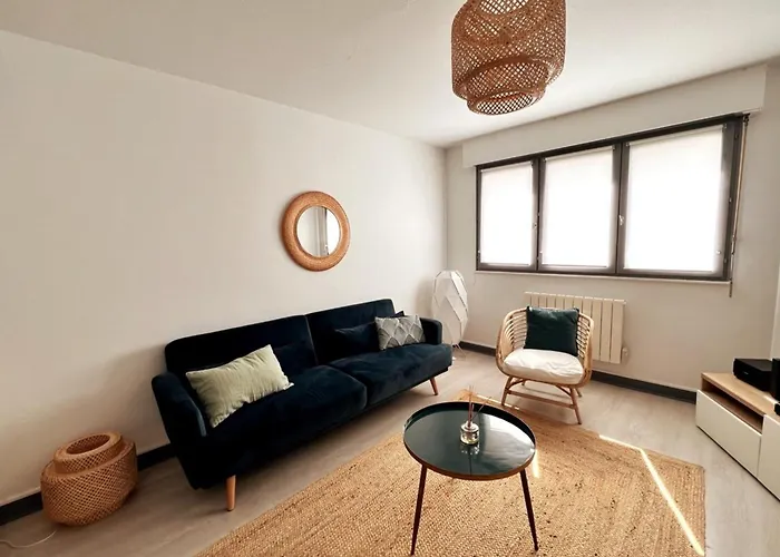 Centre Superbe F2 Avec Garage Appartement *