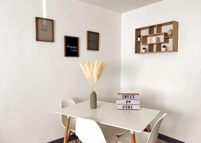 Centre Superbe F2 Avec Garage *